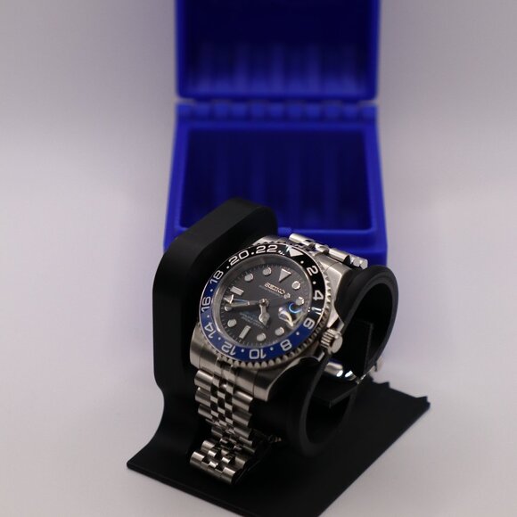 Seiko GMT Automatic Watch | Black & Blue Bezel | Stainless Steel | NH34 - Picture 1 of 8